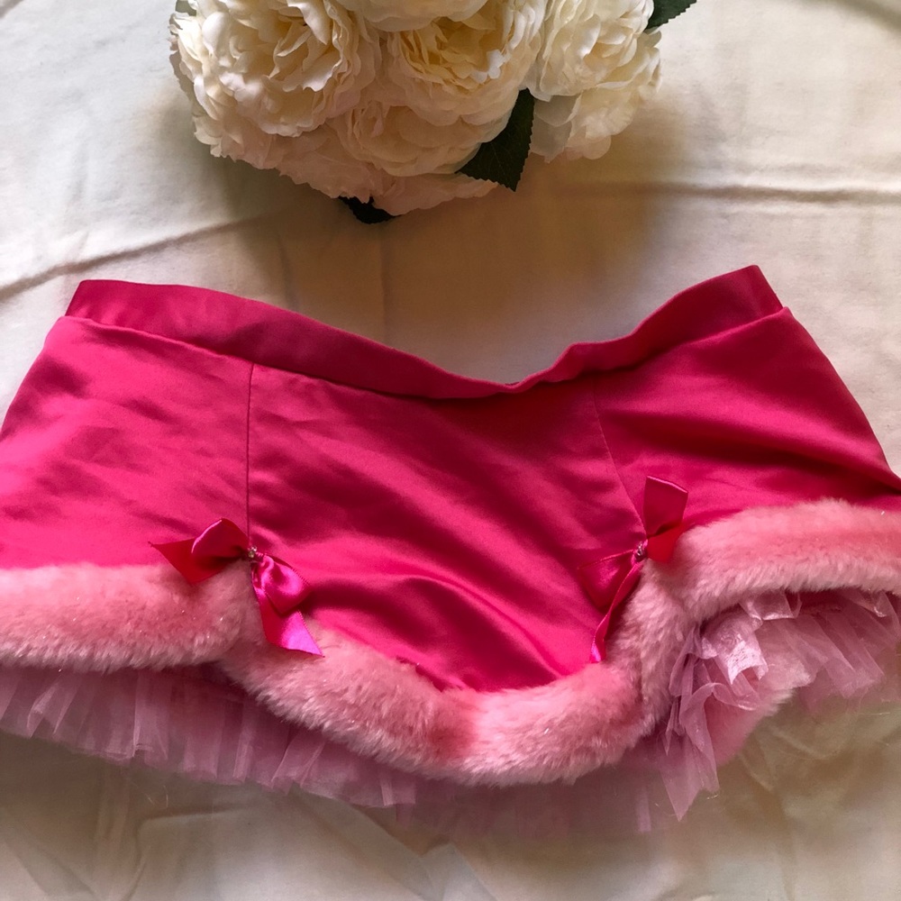 Victoria’s Secret holiday skirt